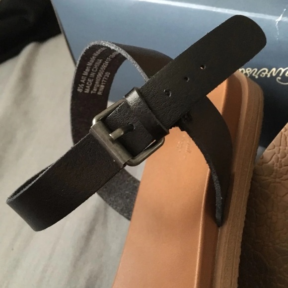 Black strapped sandals - Picture 4 of 5